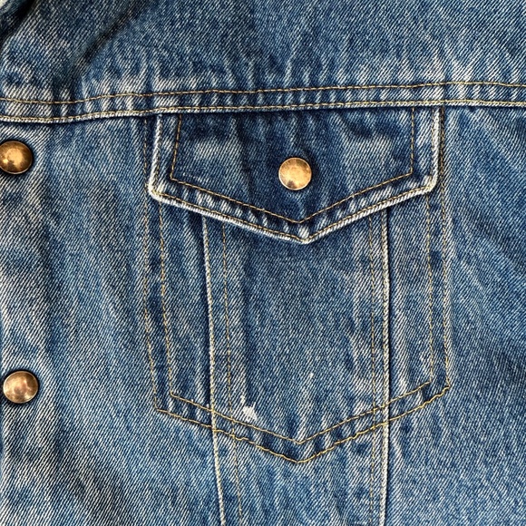 Vintage 90s Sherpa-Lined Denim Trucker Jacket - Picture 9 of 14